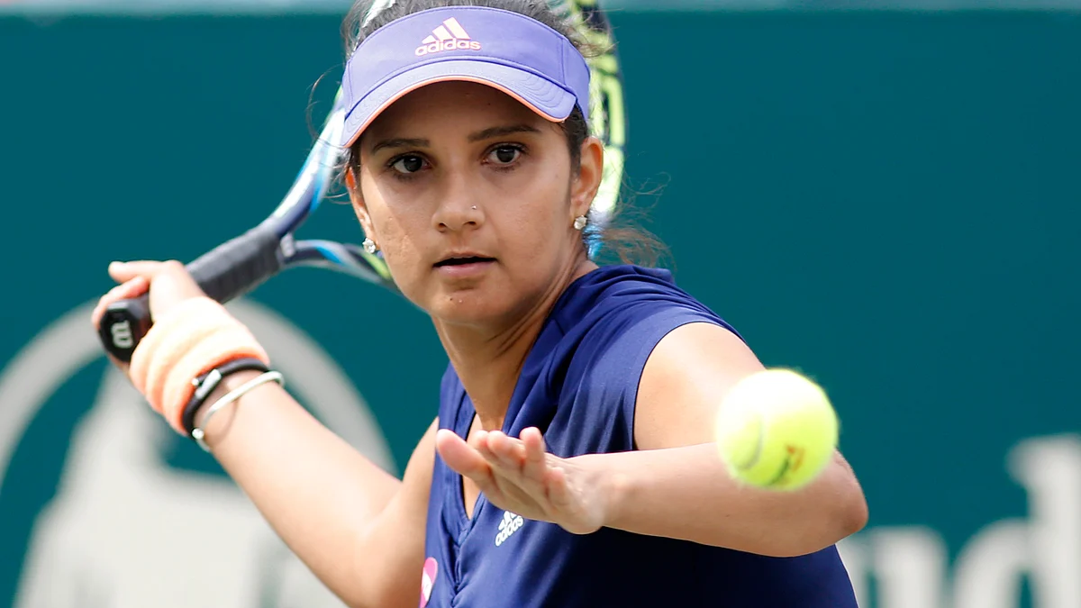 Sania Mirza, the new women’s doubles number 1, during her Charleston WTA Final. (Photo: AP)