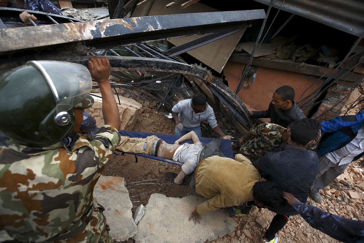 Nepal ramped up efforts on Sunday to rescue people trapped in the rubble after a quake devastated Kathmandu valley.