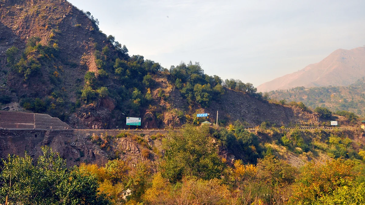 The road that leads to Muzaffarabad, capital of Pakistan Occupied Kashmir. (PoK) (Photo Aabid Shafi/The Quint)