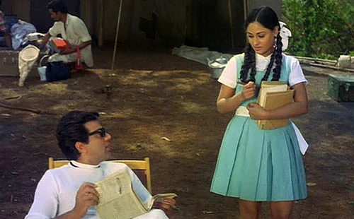 Superstar Dharmendra and newcomer Jaya Bhaduri in a still from <i>Guddi </i>(1971).