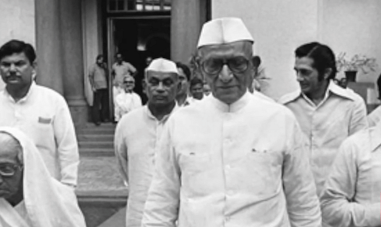 India’s first non-Cong PM, the man who took on Indira, who also saw ‘urine’ as medicine- remembering Morarji Desai. 