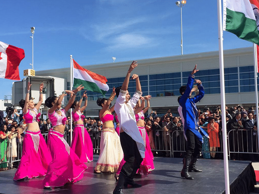 Toronto’s Ricoh Coliseum exploded with a Bollywood extravaganza that brought together 10,000 attendees.