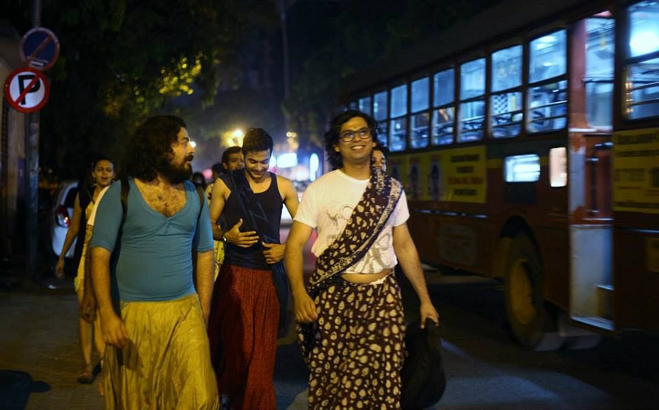 Mumbai’s men took to the streets in skirts & sarees. To see why it’s tough for women to ‘loiter’. FreeYourMind. 