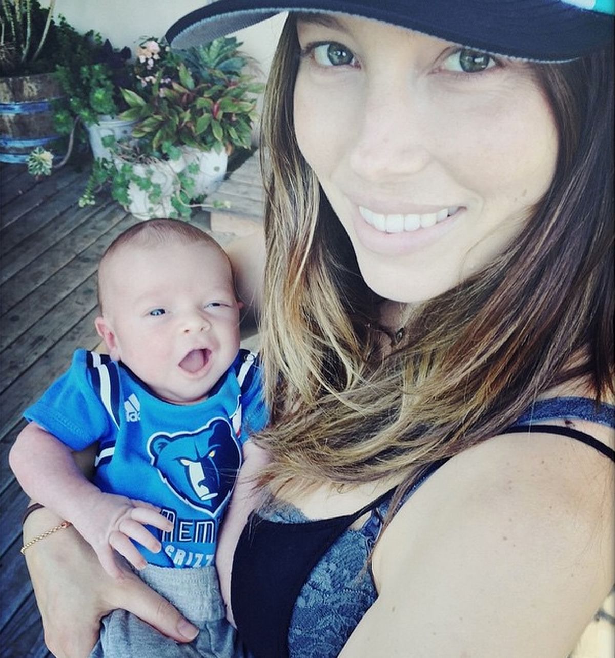 Justin Timberlake shared his new born son’s first pic on Instagram. How cute is this!