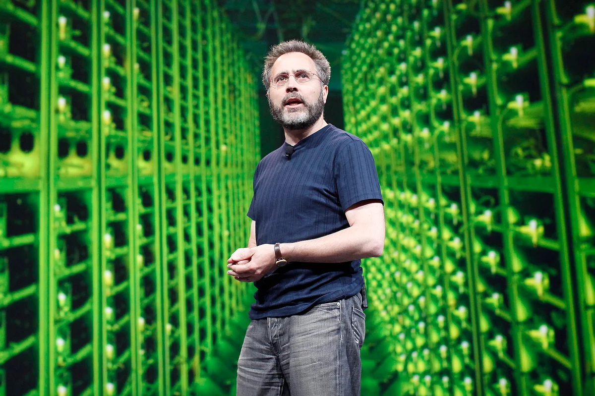 Urs Hslzle, senior vice president of technical infrastructure of Google, speaks on stage. (Photo: Reuters) 