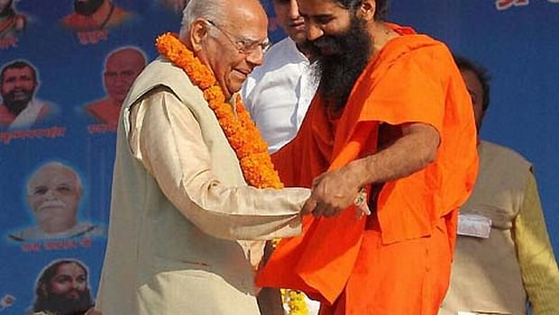 Ram Jethmalani and Baba Ramdev, who has, ironically,&nbsp;been accused of stashing black money in foreign banks by the Congress, during an anti-corruption rally (Photo: PTI)