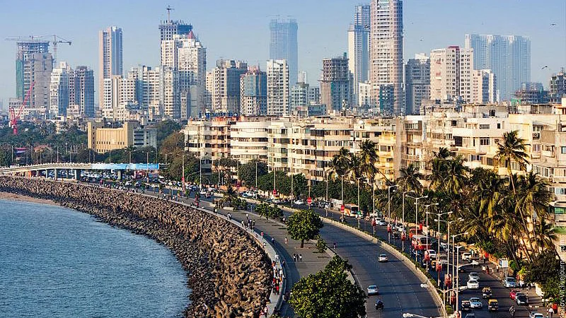 A birds-eye view of the Marine Drive in Mumbai. 