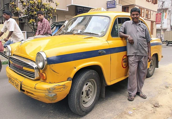 This is how the Taxi looked before it underwent the transformation to become a miniature mobile garden. (Photo Courtesy: Facebook.com/<a href="https://www.facebook.com/profile.php?id=100008750044564">Bapi Green Taxi</a>)