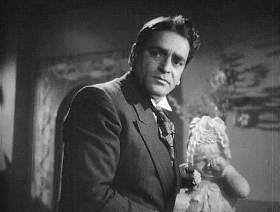 We pay a tribute to Prithviraj Kapoor on his death anniversary. 