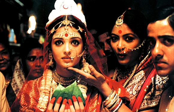 Aishwarya Rai in Rituparno Ghosh’s <i>Chokher Bali.</i>