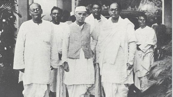 Nehru with Sarat Chandra Bose and Subhash Chandra Bose. Photo: Nehru Memorial Museum &amp; Library)