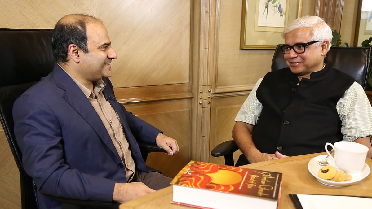 In 90 Seconds: Amitav Ghosh on Flood of Fire, English and Writing 