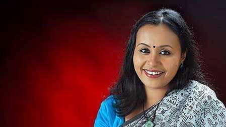 Veena George, first woman Executive Editor of a Malayalam news channel. (Photo Courtesy: <i>The News Minute</i>)