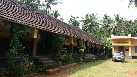 Government Welfare Lower Primary School in Perambra, Kerala. (Photo: <a href="http://www.thenewsminute.com/article/they-don%E2%80%99t-want-their-kids-sit-dalits-kerala-school-struggles-break-caste-barriers">The News Minute</a>)