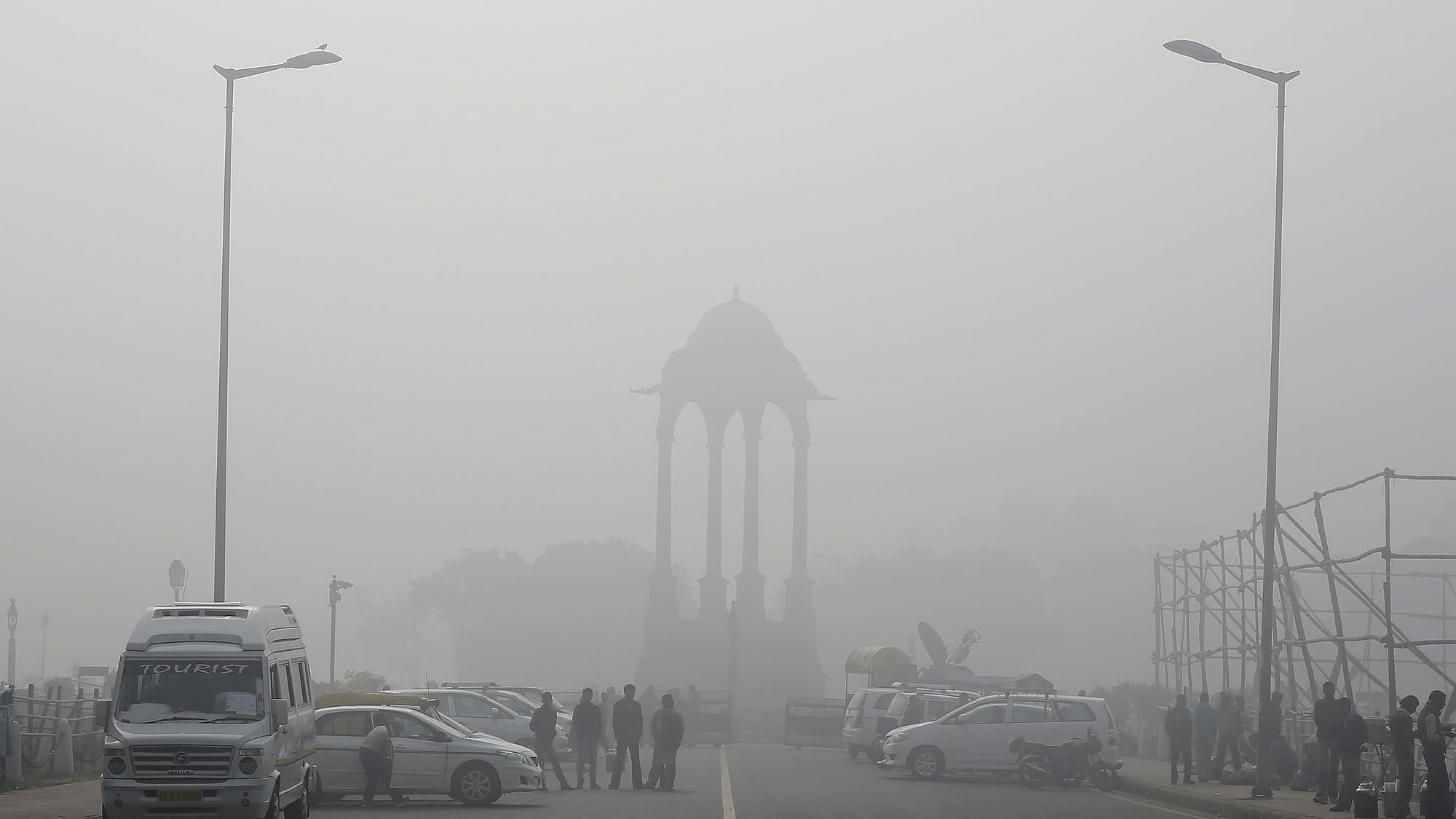 File photo of a smoggy day in Delhi. Image used for representational purpose. (Photo: Reuters)
