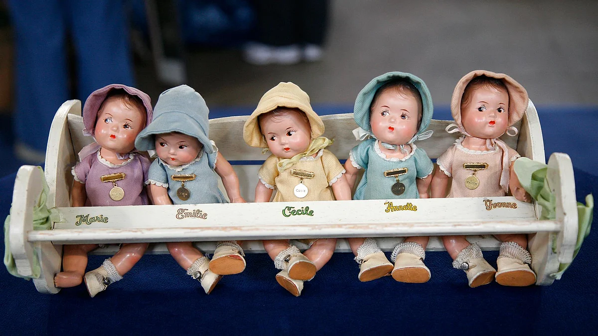 The first famous quintuplets dolls.