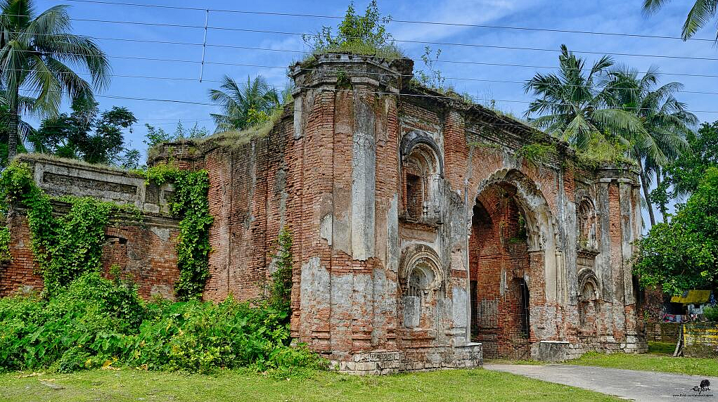 Namak Haram Deori, where Siraj-ud-daula died. (Photo: <a href="https://twitter.com/AlKunwar/status/465554204015079425">Twitter.com/@AlKunwar</a>)