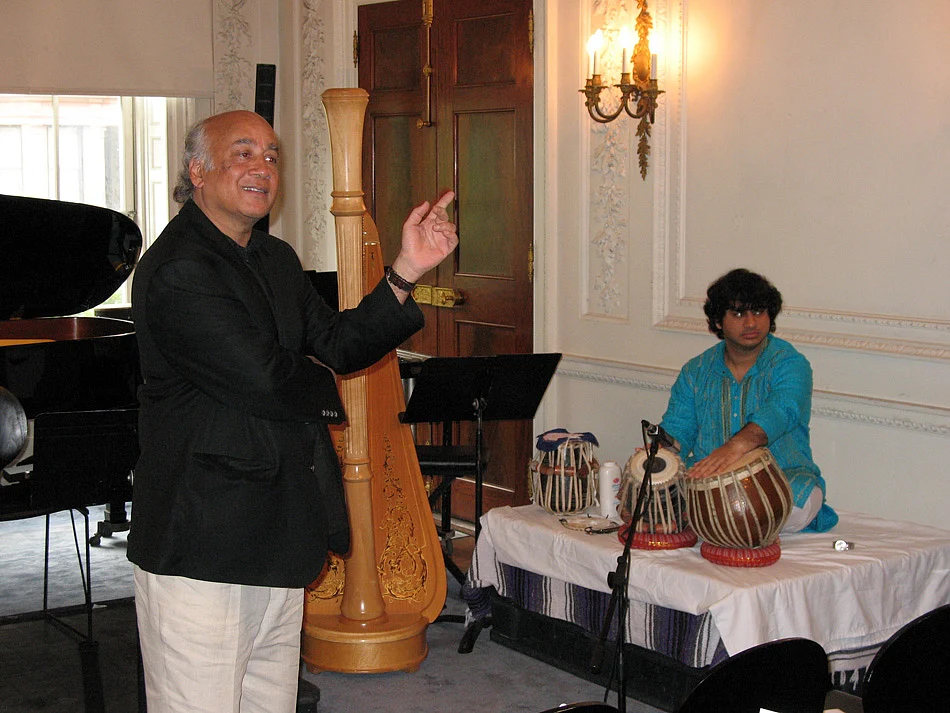 Music composer Shirish Korde at one of his previous performances. (Photo Courtesy: <a href="http://shirishkorde.com/gallery/">shirishkorde.com</a>)