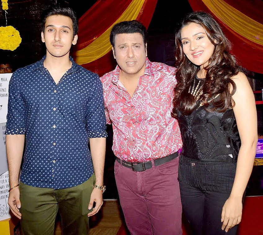 Gippy Grewal and Tina Ahuja with Govinda (Photo: Yogen Shah)