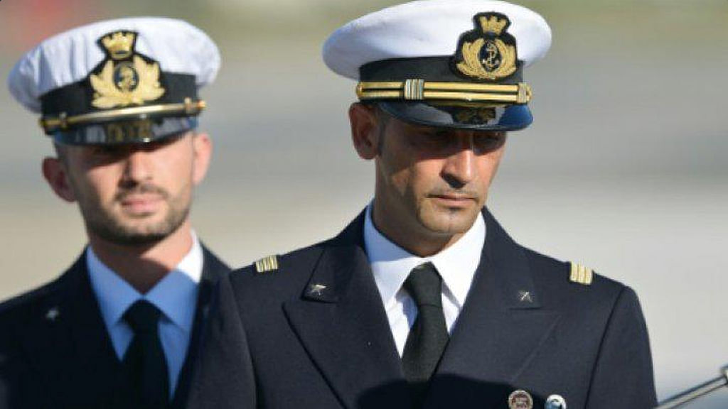 Massimiliano Latorre and Salvatore Girone. (Photo: <a href="https://twitter.com/FRANCE24/status/614491833284980737">Twitter.com/@FRANCE24</a>)