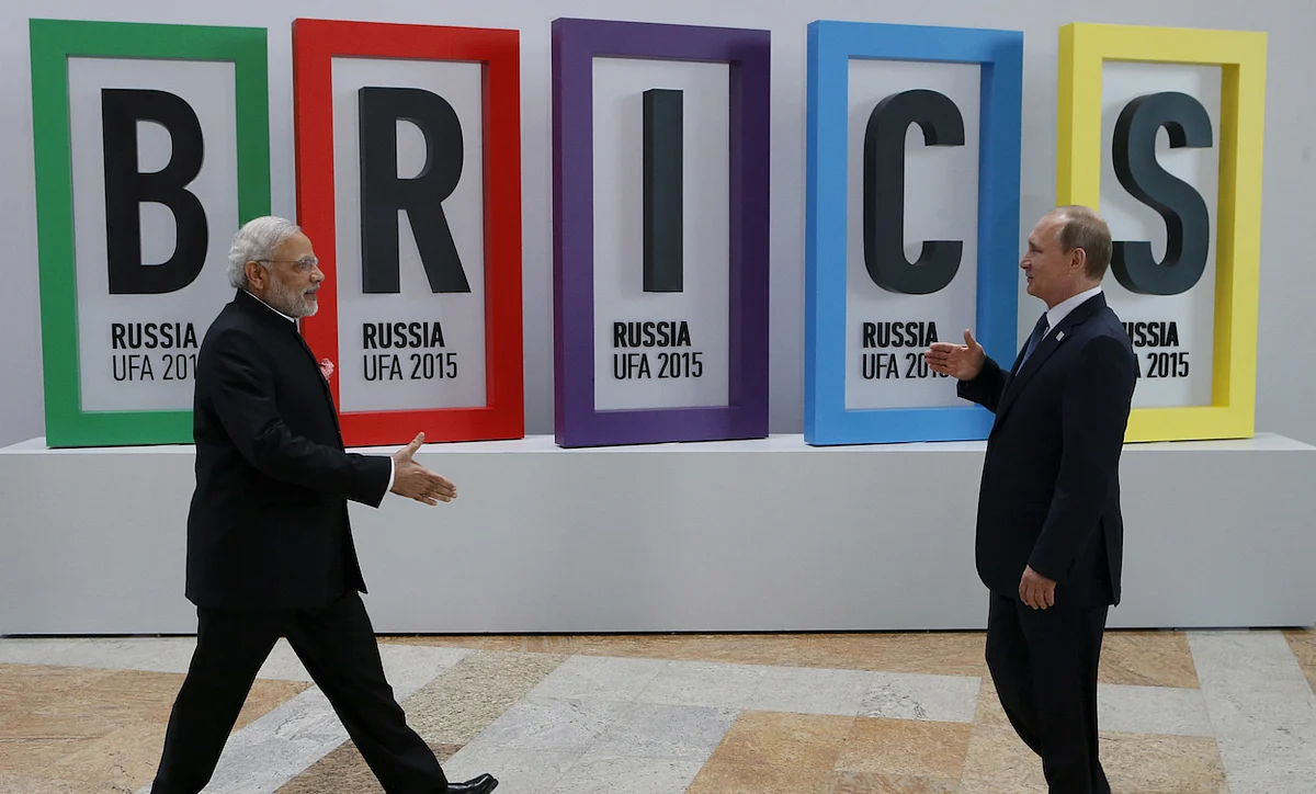 The authoritarian system in Russia diverge from the lively democracy in India. (Photo: Reuters)