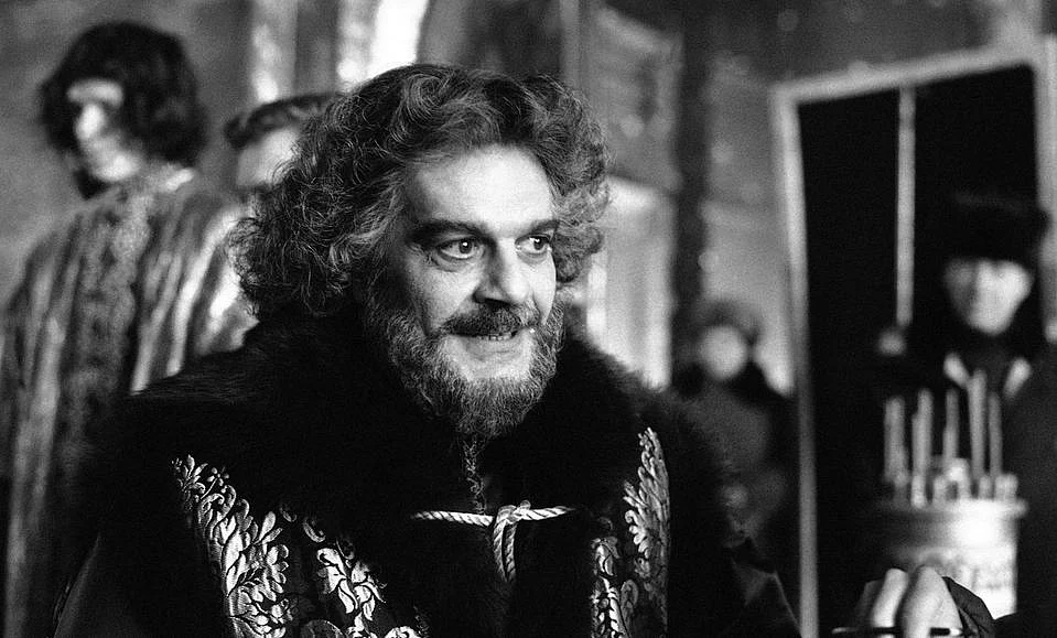 Actor Omar Sharif appears as Prince F. Romodanovsky Advisor to PeterI in the Miniseries “Peter The Great” in the ancient Russian town of Suzdal. (Photo: AP)
