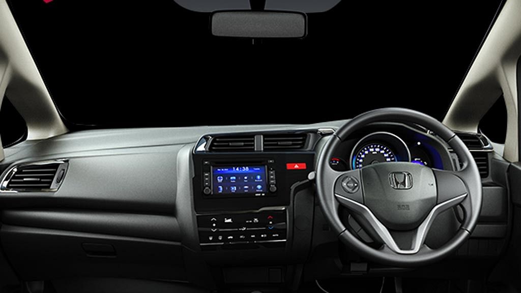 Honda brings back the hot hatchback Jazz in India, prices start at Rs 5,30,900.