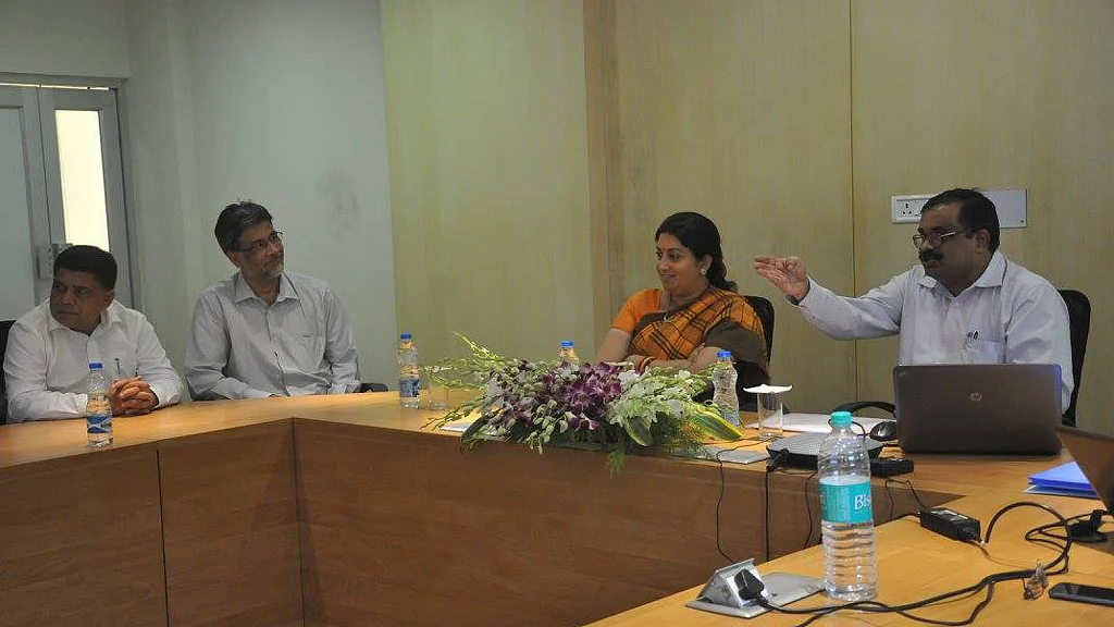 HRD Minister Smriti Irani at IIT Kharagpur campus. (Photo courtesy: Facebook)