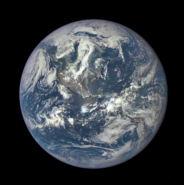 A NASA camera satellite has returned its first view of the entire sunlit side of Earth from one million miles away (Photo: NASA)