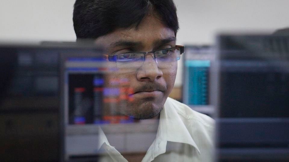 Volatile Sensex Falls 75 pts in Late Sell-Off
