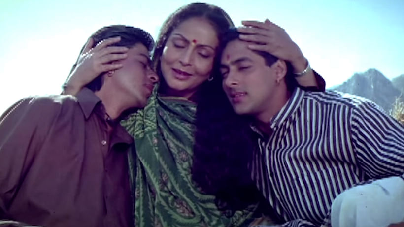 SRK, Rakhee and Salman Khan in a scene from&nbsp;<i>Karan Arjun, 1995</i>&nbsp;(Photo: <a href="https://www.youtube.com/watch?v=wH9T3TPE8Gk&amp;feature=youtu.be">YouTube/Eros Now</a>)