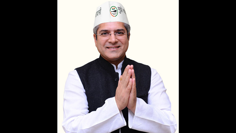 Advocate Kailash Gahlot, the AAP MLA from Najafgarh Constituency. (Photo Courtesy: <a href="https://www.facebook.com/pages/Advocate-Kailash-Gahlot/1558800417687615?sk=timeline">Facebook.com/Kailash Gahlot</a>)