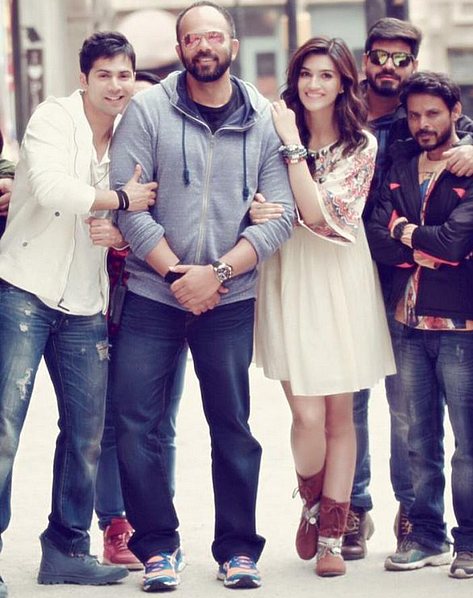 Kriti Sanon with Varun Dhawan and Rohit Shetty on the sets of<i> Dilwale</i> (Photo: <a href="https://twitter.com/search?q=%23dilwale&src=typd&vertical=default">Twitter/@VarunUniverse</a>)