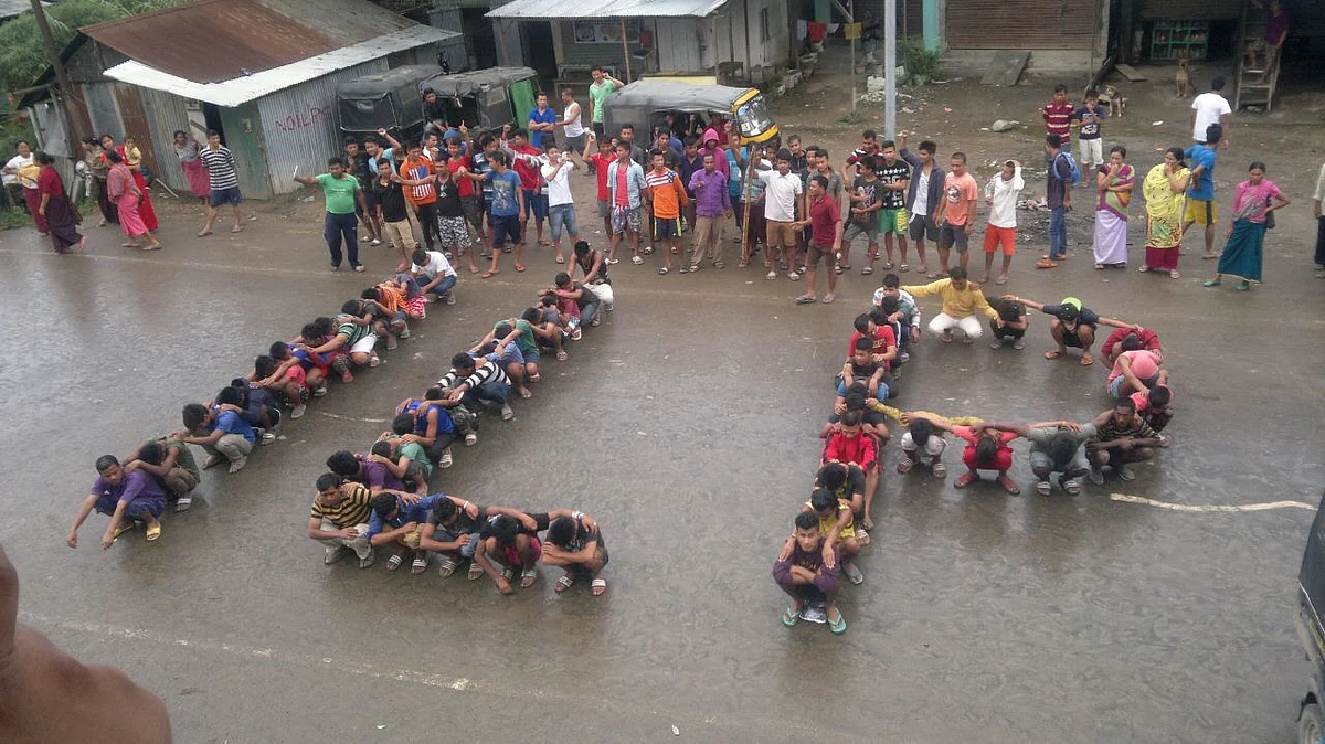 Residents of Imphal spell ILP at a peaceful protest. (Photo: Sunzu Bachaspatimayum)