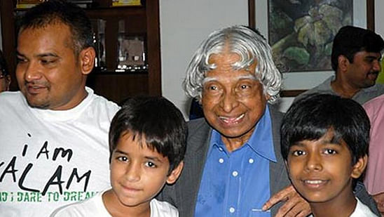 Dr APJ Abdul Kalam with the team of <i>I Am Kalam </i>(Photo: Twitter/DCEntertainment)