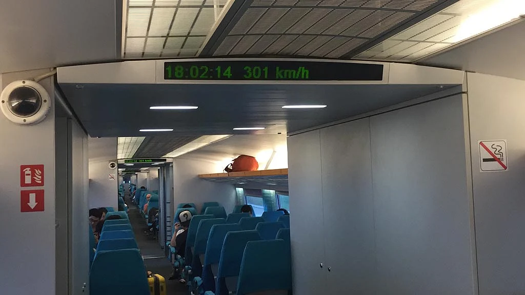 Shanghai Maglev’s top speed from 1600 hrs to 2140 hrs is restricted to 301 km/h. (Photo: The Quint)