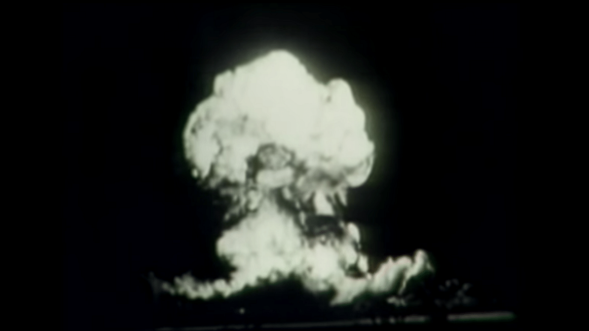 70 Years Ago, First Atomic Bomb Tested in US (Photo: YouTube/<a href="https://www.youtube.com/watch?v=eo0s-COpaGI">AP</a>)