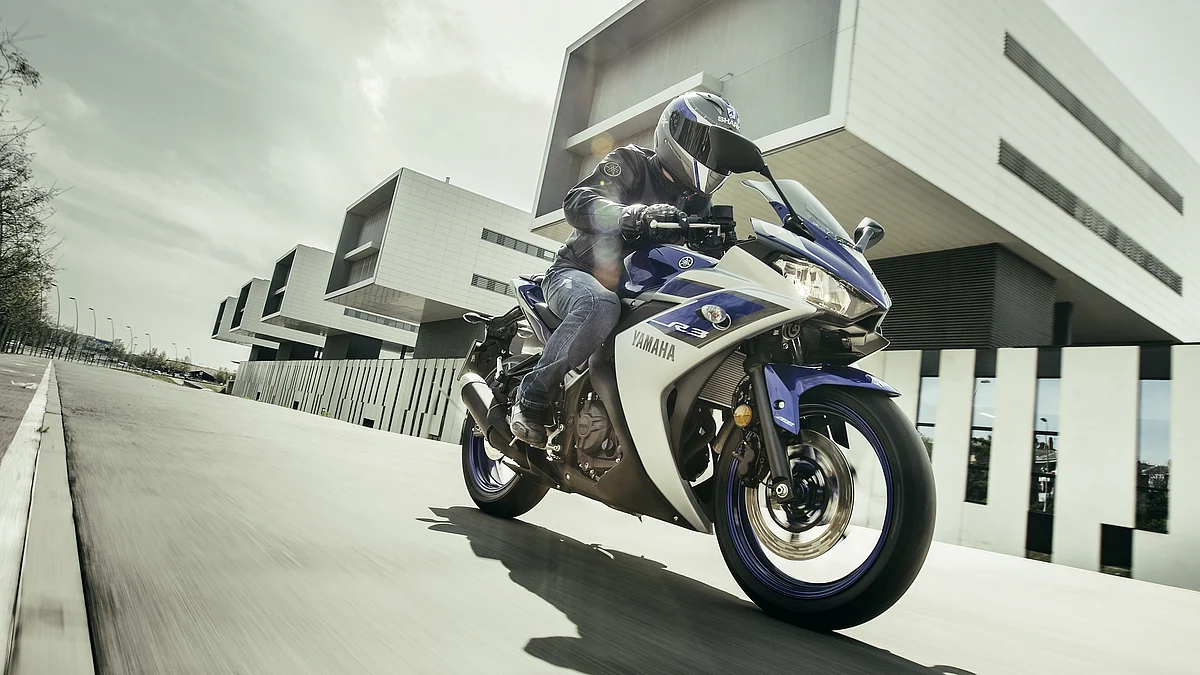 (Courtesy: <a href="http://www.yamaha-motor.eu/eu/products/motorcycles/supersport/yzf-r3.aspx#">Yamaha Motors</a>)