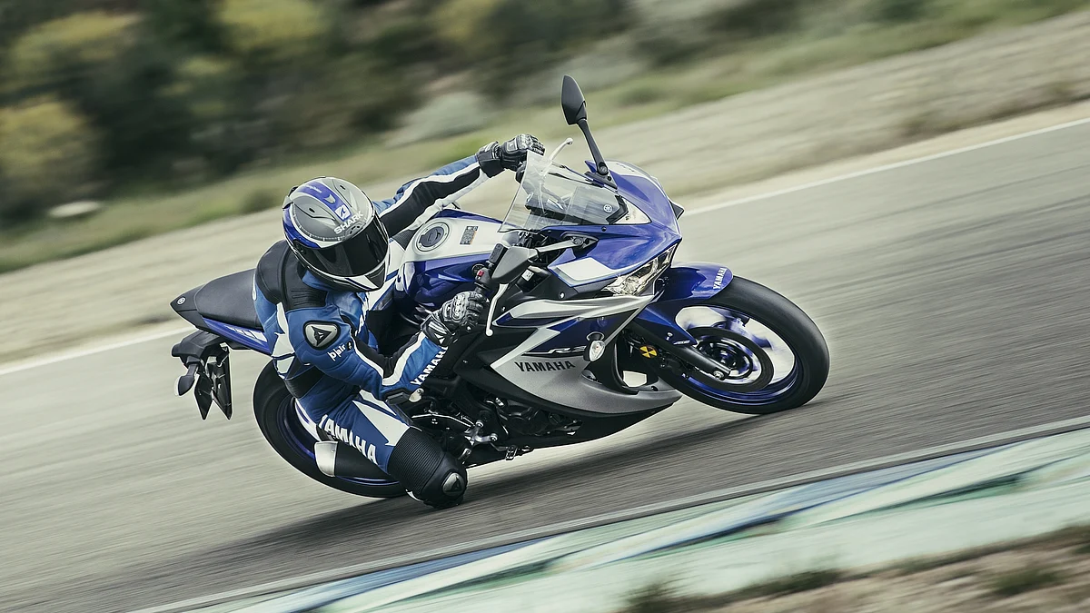 (Courtesy: <a href="http://www.yamaha-motor.eu/eu/products/motorcycles/supersport/yzf-r3.aspx#">Yamaha Motors</a>)