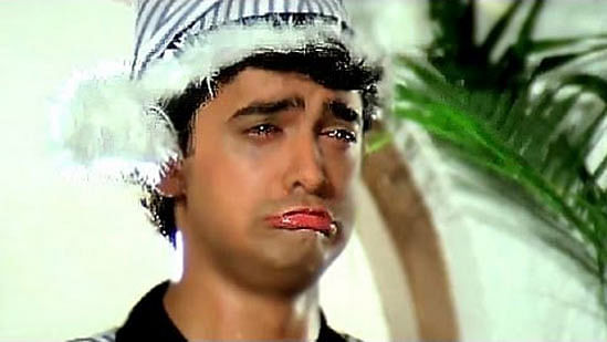 Aamir Khan gets sad in a scene from <i>Andaz Apna Apna</i>