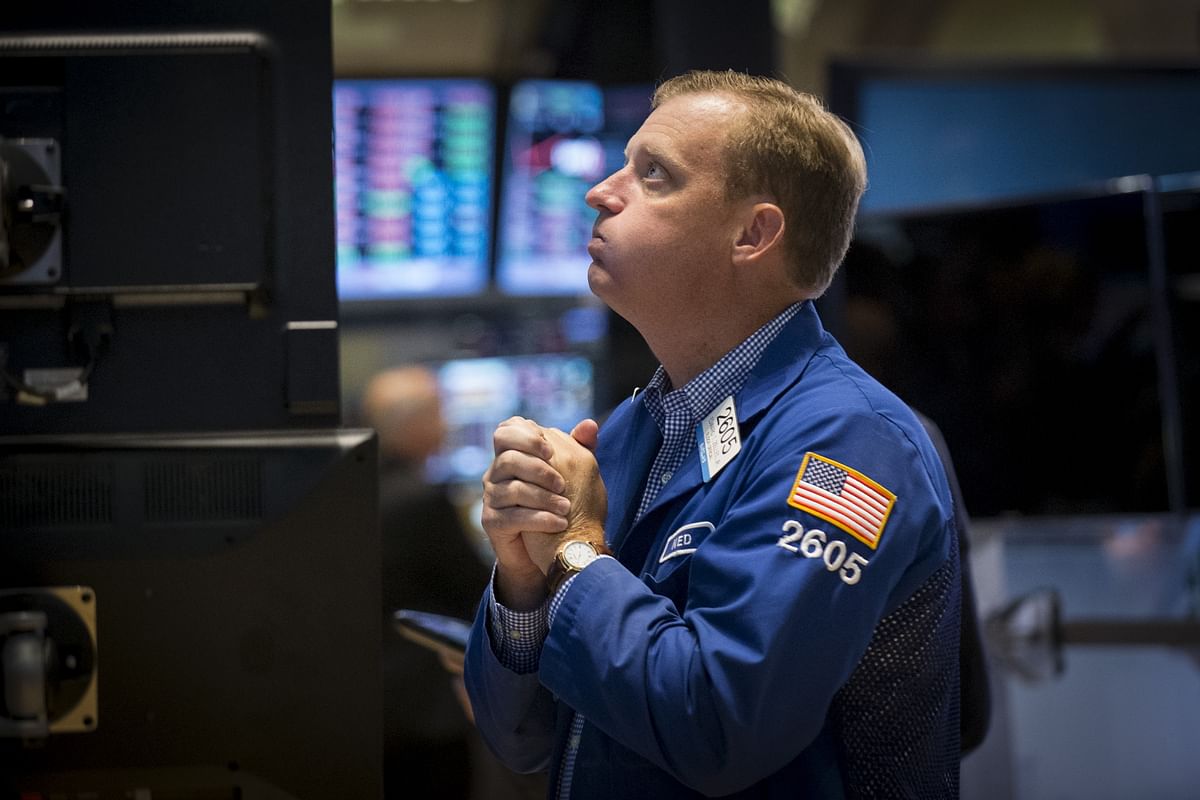 US Markets Open Sharply Lower, Dow Plunges 1000 Points