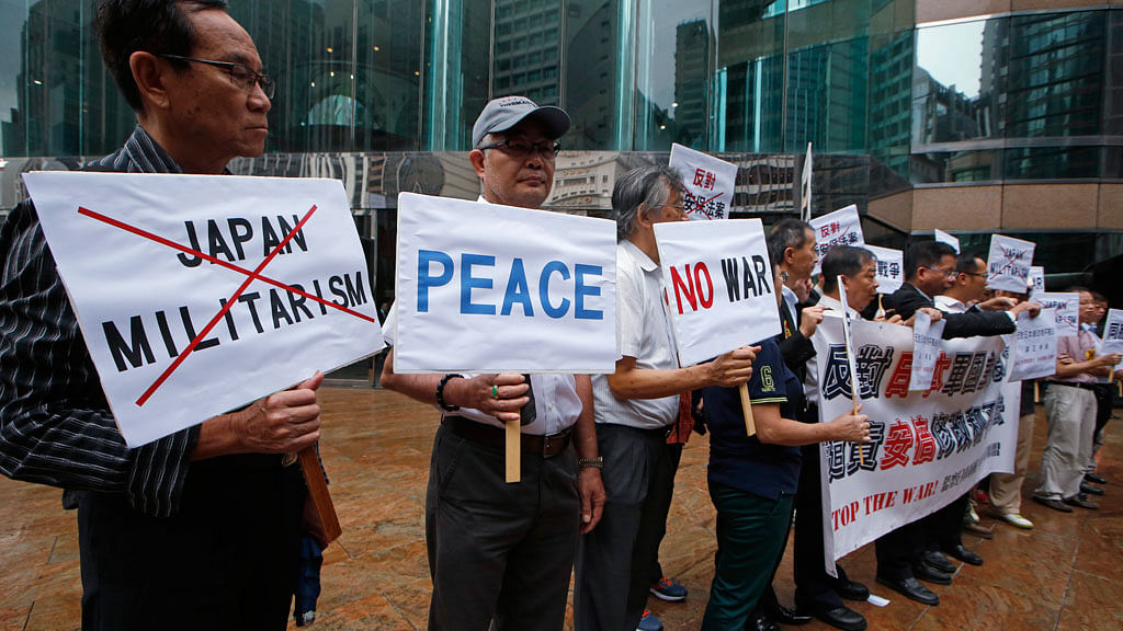 Anti-Japan protestors&nbsp;outside Japanese Consulate in Hong Kong. (Photo: AP)