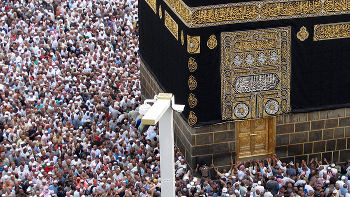 People at the Grand Mosque during Hajj.&nbsp;