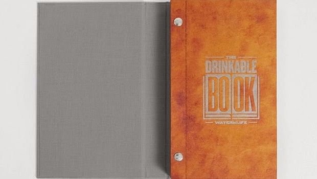 The Drinkable Book. (Photo Courtesy: <a href="http://www.amazing360art.com/2014/06/incredible-water-drinkable-manual-book.html">amazing360art</a>)