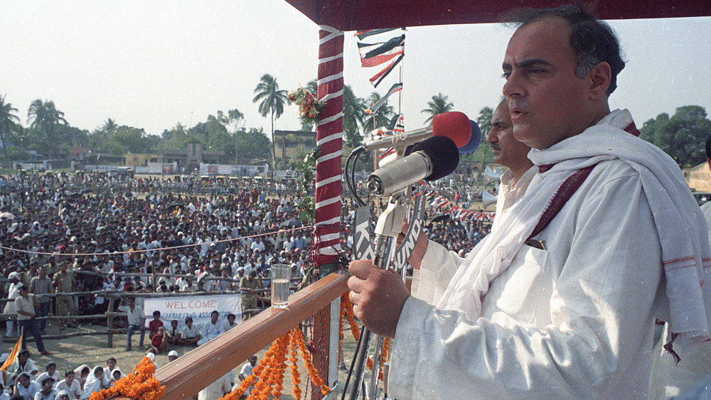 Former Indian prime minister and Congress party leader Rajiv Gandhi addresses an election campaign meeting in Kishan Gunj, in Bihar on 5 May  1991.&nbsp;