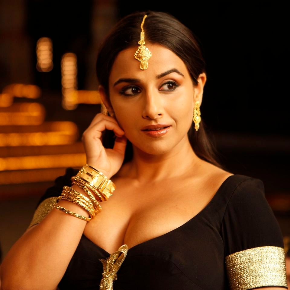 Vidya Balan in character for the movie <i>The Dirty Picture</i> in 2011.&nbsp;