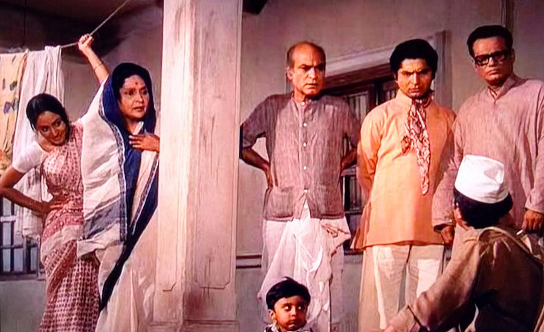 A still from <i>Bawarchi</i> (1972) (Photo: Twitter/@gargipaigude)