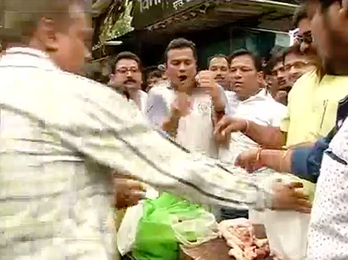 Mumbai meat ban causes furore among meat lovers in Mumbai, MNS-Shiv Sena workers take to the streets.
