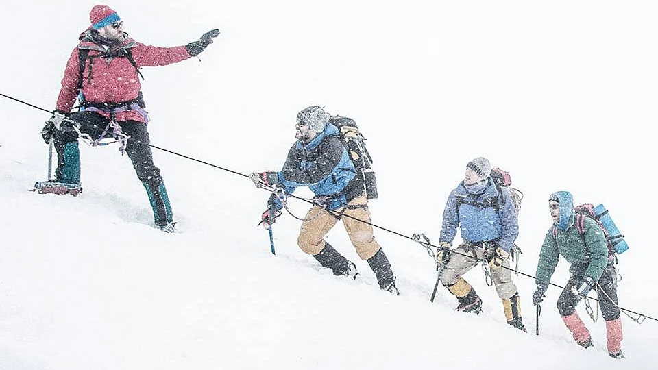 The film <i>Everest</i> revolves around the 1996 Mt Everest tragedy. (Photo: <a href="https://www.facebook.com/EverestMovie/photos/pb.203897209788040.-2207520000.1442476710./475861879258237/?type=3&theater">Facebook/Everest</a>)