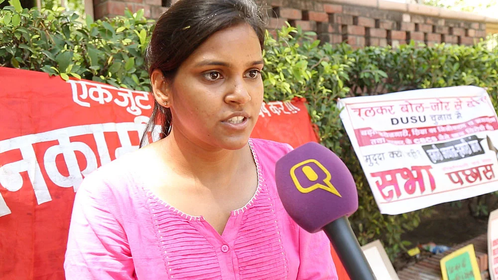 Shubhra talks about the superficiality of the 2016 DUSU campaign. (Photo: The Quint)